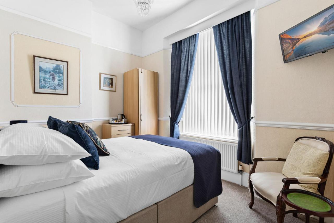Melba House (Adults Only) Bed & Breakfast Torquay Dış mekan fotoğraf