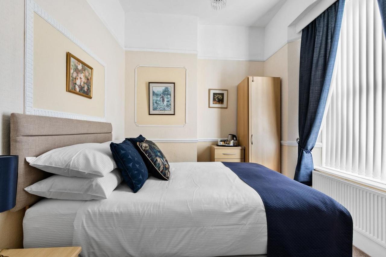 Melba House (Adults Only) Bed & Breakfast Torquay Dış mekan fotoğraf