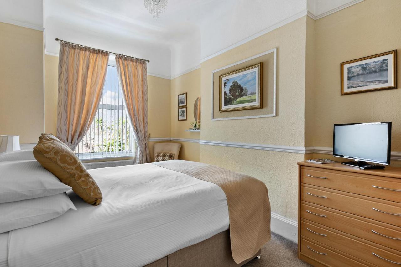 Melba House (Adults Only) Bed & Breakfast Torquay Dış mekan fotoğraf