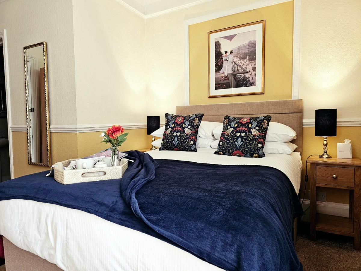 Melba House (Adults Only) Bed & Breakfast Torquay Dış mekan fotoğraf